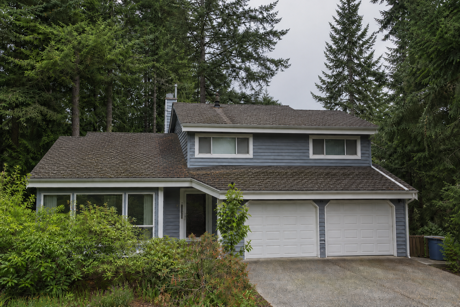 Matching eave or secondary detail after work on a roofing scenario typical of North Vancouver two-storey homes