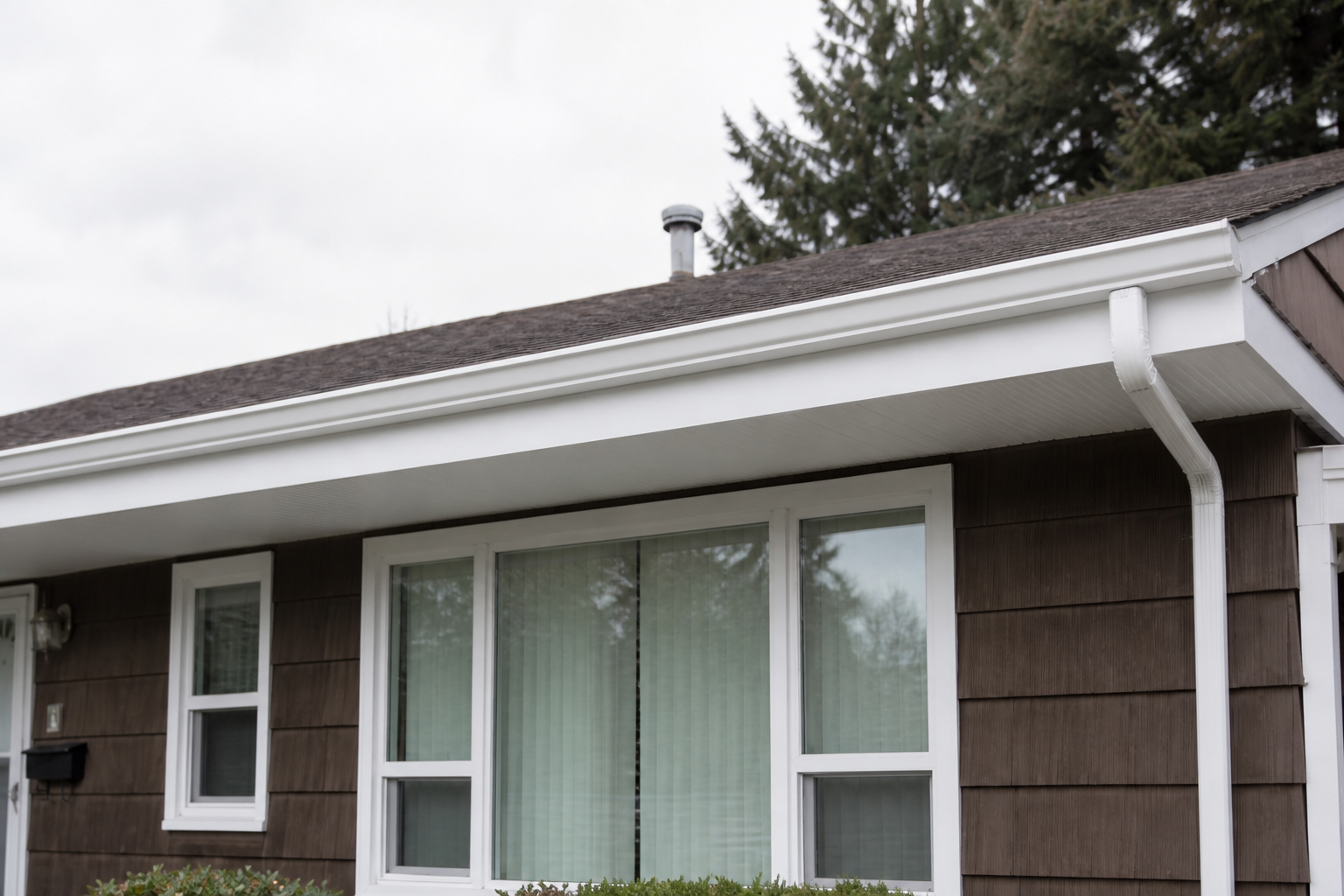 Matching technical detail after work on a roofing scenario typical of Delta homes with carports