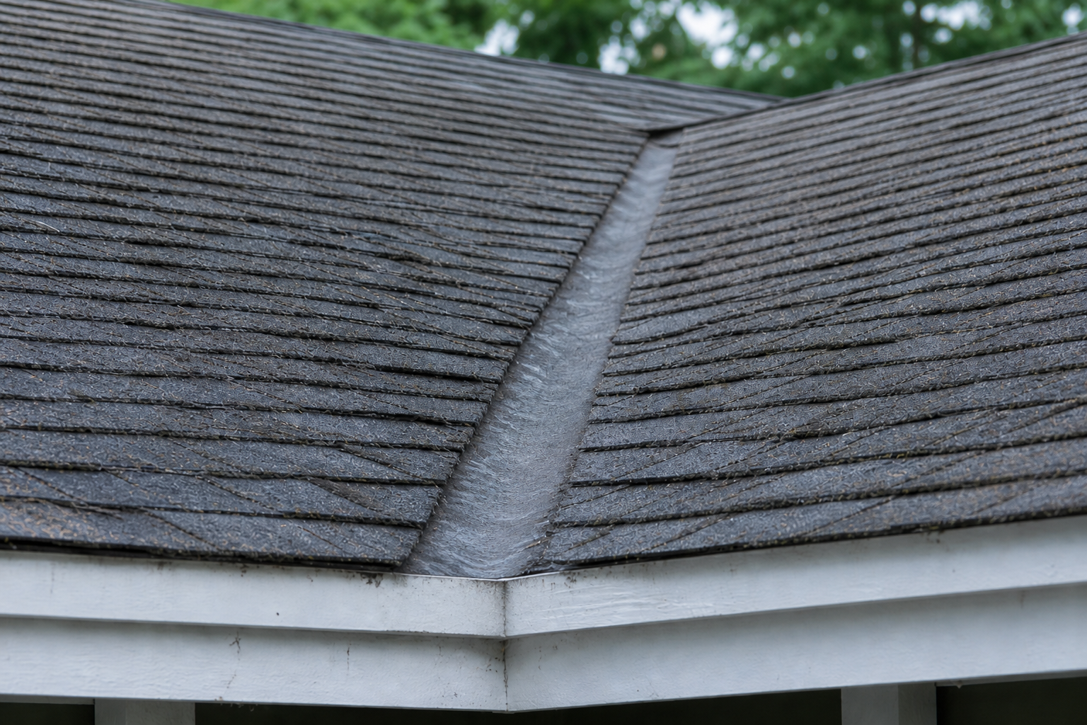 Matching technical detail after work on a roofing scenario typical of West Coquitlam ranchers
