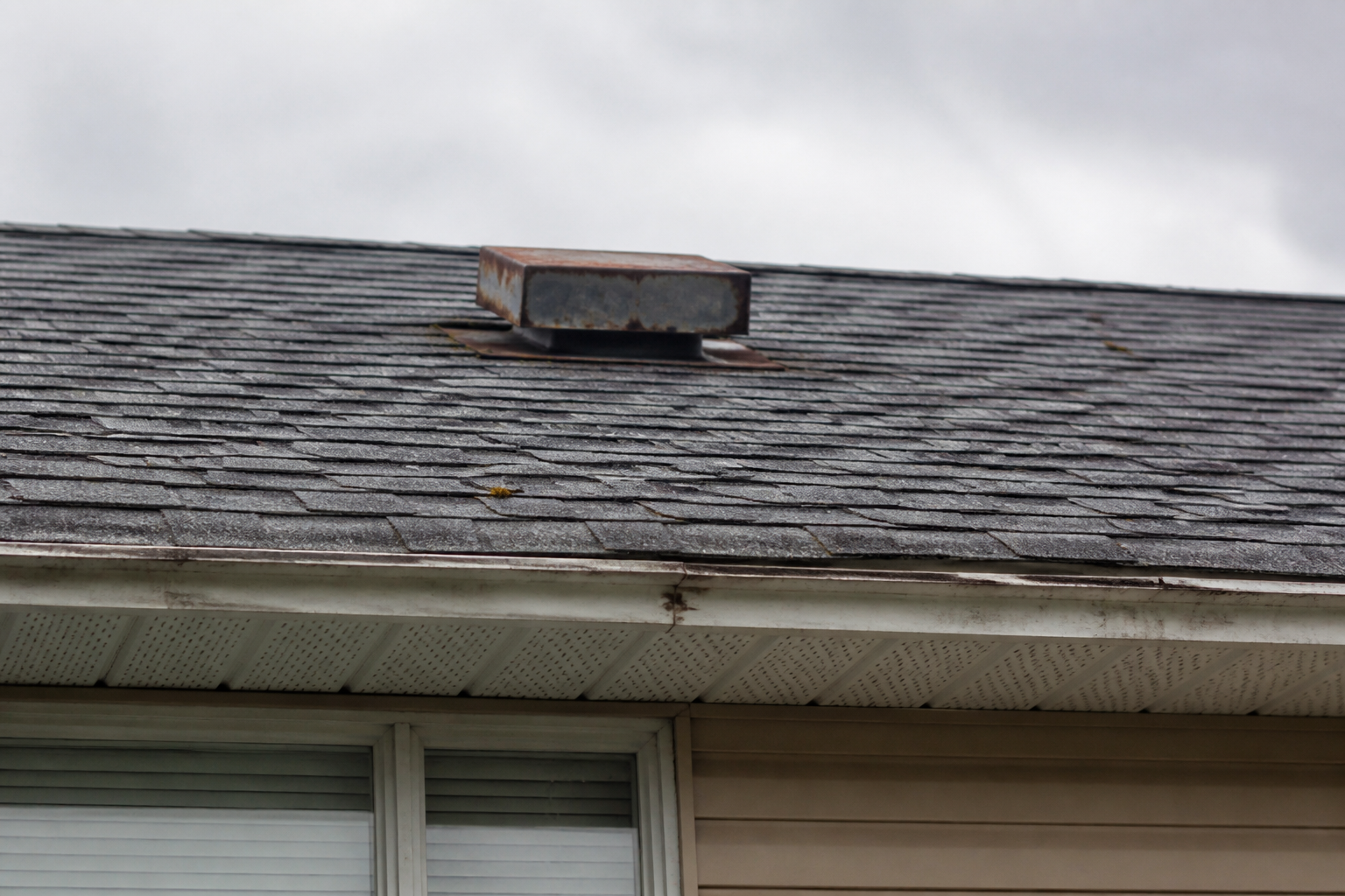 Primary problem-area detail before work on a roofing scenario typical of Burnaby split-level homes